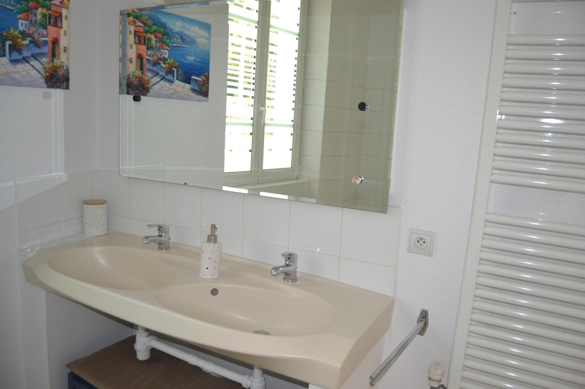 "Chalet Marie Louise" Logement 3 Etoiles Dans Une Maison De Ville A 400M Du Centre Ville อิกซ์เลส์แบ็งส์ ภายนอก รูปภาพ
